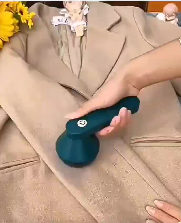 Electric Lint Remover for Clothes & Sweaters – Rechargeable Fabric Shaver, Anti-Pilling Fuzz Remover, Hair Ball Trimmer for Coats, Plush, Wool & Winter Wear (Random Color)